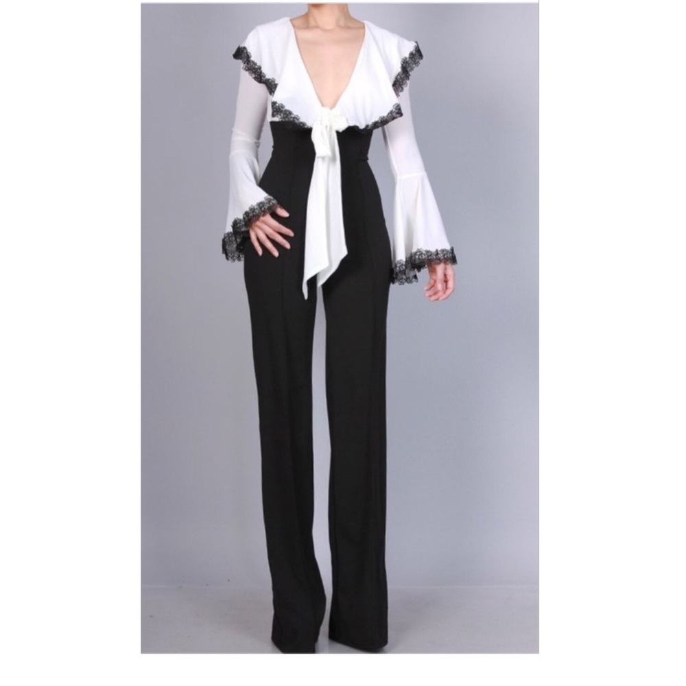 Beautiful jumpsuit with bell sleeves
